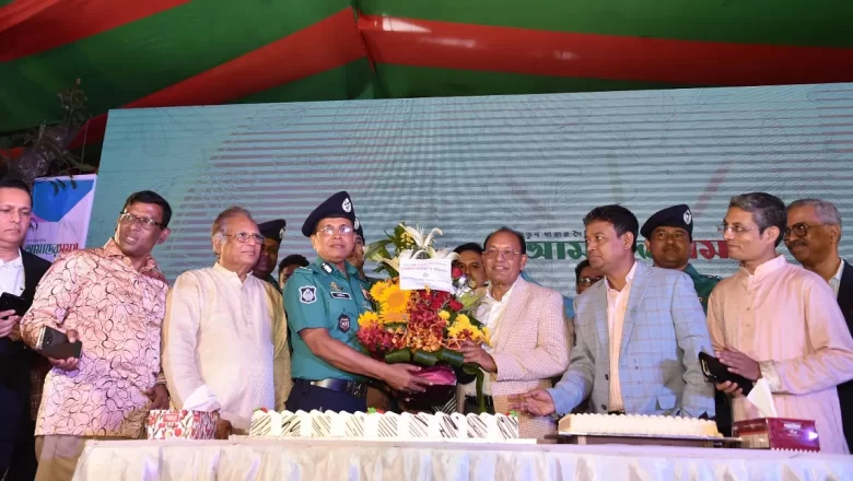 দৈনিক আমাদের সময়ের প্রতিষ্ঠাবার্ষিকীতে ডিএমপি কমিশনারের শুভেচ্ছা