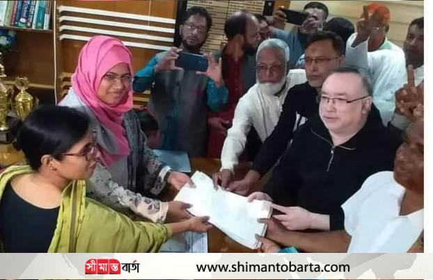 বগুড়ায় মনোনয়ন জমা দিলেন বিএনপির সাবেক এমপি