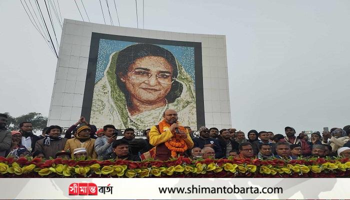 শাসক নয় আপনাদের সেবক হয়ে থাকতে চাই: দোলন এমপি