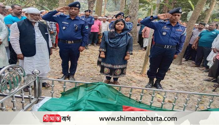 দেবহাটায় বীর মুক্তিযোদ্ধা, রাষ্টীয় মর্যাদায় দাফন