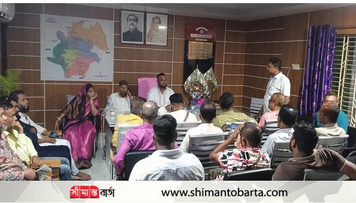 দেবহাটা উপজেলা চেয়ারম্যানের সাথে সাংবাদিকদের মতবিনিময়