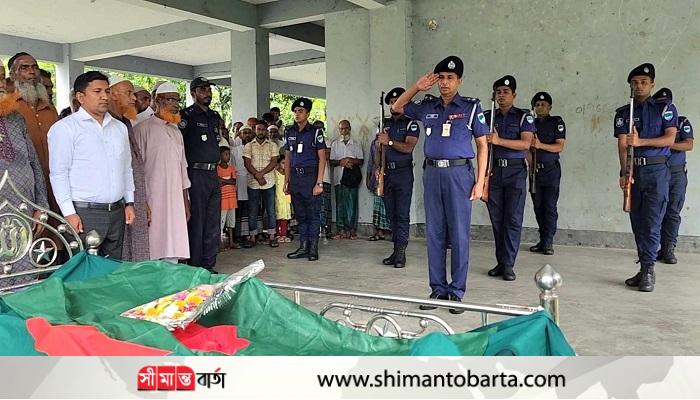 দেবহাটায় বীর মুক্তিযোদ্ধা মশিউর রহমানের রাষ্ট্রীয় মর্যাদায় দাফন সম্পন্ন