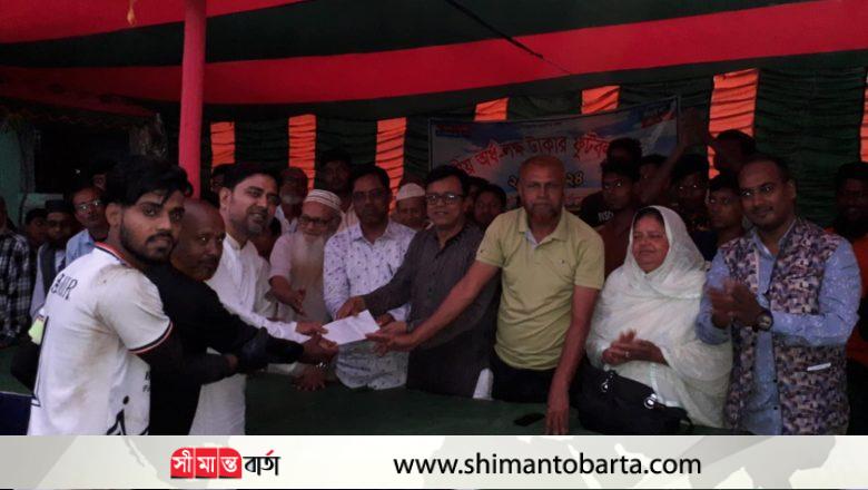 ৪ দলীয় ফুটবল টুর্নামেন্টে শ্যামনগর ফুটবল একাডেমী চ্যাম্পিয়ন
